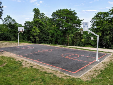 Image d'illustration pour : TERRAIN DE BASKET STADE NICOLAS KERVAHUT
