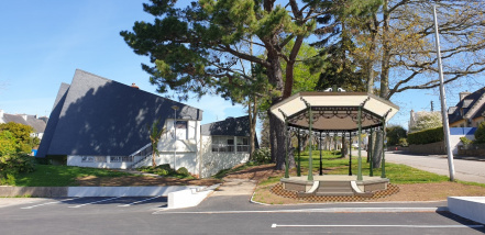 Kiosque à musique à Kerfeunteun.jpg